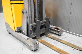 Used Forklift Truck JUNGHEINRICH ETV 214 /59084/ ELEKTRO SCHUBMASTSTAPLER (13072075)
