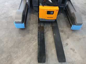 Used Forklift Truck JUNGHEINRICH ETV 214 DL GE 115 650DZ ELEKTRO SCHUBMASTSTAPLER (13070442)