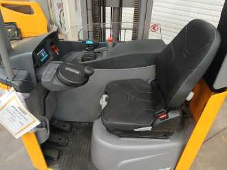 Used Forklift Truck JUNGHEINRICH ETV 214 L GE 115 842DZ ELEKTRO SCHUBMASTSTAPLER (13041537)