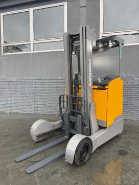 Used Forklift Truck JUNGHEINRICH ETV C 16 Baujahr 2017 /Stunden 919 / HH 5,72M/ TOP CONDITION ELEKTRO SCHUBMASTSTAPLER (13071047) backdrop