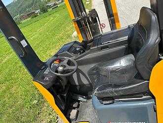 Used Forklift Truck JUNGHEINRICH ETV C16 - 650DZ ELEKTRO SCHUBMASTSTAPLER (13056948)