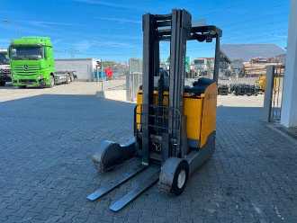 Used Forklift Truck JUNGHEINRICH ETV C16 / Triplex 5.72m / SS / nur 2.836h / 2016 DIESEL SCHUBMASTSTAPLER (13024741)