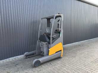 Used Forklift Truck JUNGHEINRICH ETV216i ELEKTRO SCHUBMASTSTAPLER (13075656) backdrop