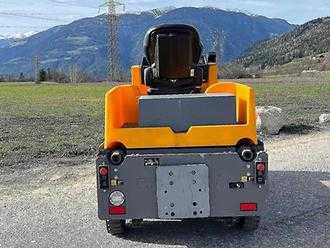 Used Forklift Truck JUNGHEINRICH EZS 570i ELEKTRO SCHLEPPER (13021070)