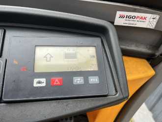 Used Forklift Truck JUNGHEINRICH EZS570 ELEKTRO SCHLEPPER (12978124)
