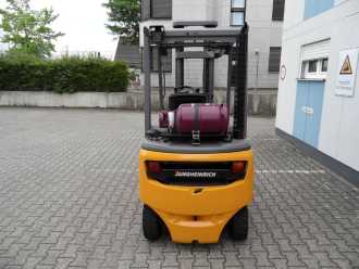 Used Forklift Truck JUNGHEINRICH TFG 316 - Triplex - wenig Stunden GAS VIERRADFRONTSTAPLER (13051786)