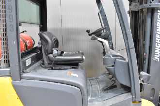 Used Forklift Truck JUNGHEINRICH TFG 320 /58889/ GAS VIERRADFRONTSTAPLER (13066420)