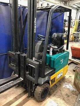 Used Forklift Truck KOMATSU FB13M-2Rac ELEKTRO DREIRADFRONTSTAPLER (13063209) backdrop