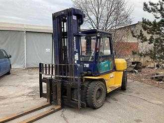 Used Forklift Truck KOMATSU FG50-7 GAS VIERRADFRONTSTAPLER (13068988)