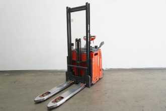 Used Forklift Truck LINDE D 12 AP 133 ELEKTRO HOCHHUBWAGENFAHRERSTAND (13053533)