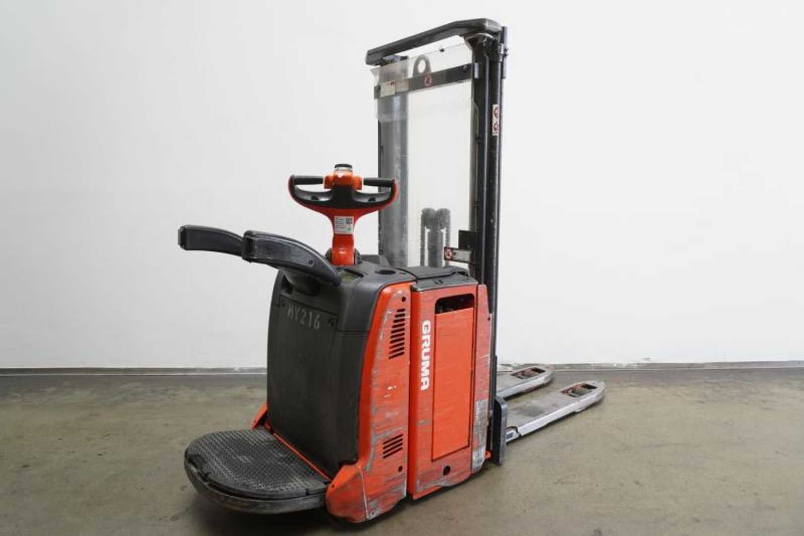 Used Forklift Truck LINDE D 12 AP 133 ELEKTRO HOCHHUBWAGENFAHRERSTAND (13059100)