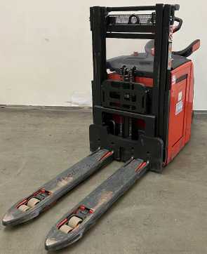 Used Forklift Truck LINDE D 12 HP AP 1161-00 ELEKTRO HOCHHUBWAGENFAHRERSTAND (13073047) backdrop