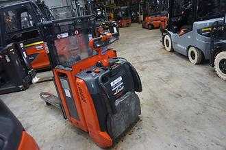 Used Forklift Truck LINDE D 12AP - 2021er - 712 Stunden ELEKTRO HOCHHUBWAGENFAHRERSTAND (13068007)