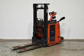 Used Forklift Truck LINDE D 14 ION 133-01 ELEKTRO HOCHHUBWAGENFAHRERSTAND (13041713)