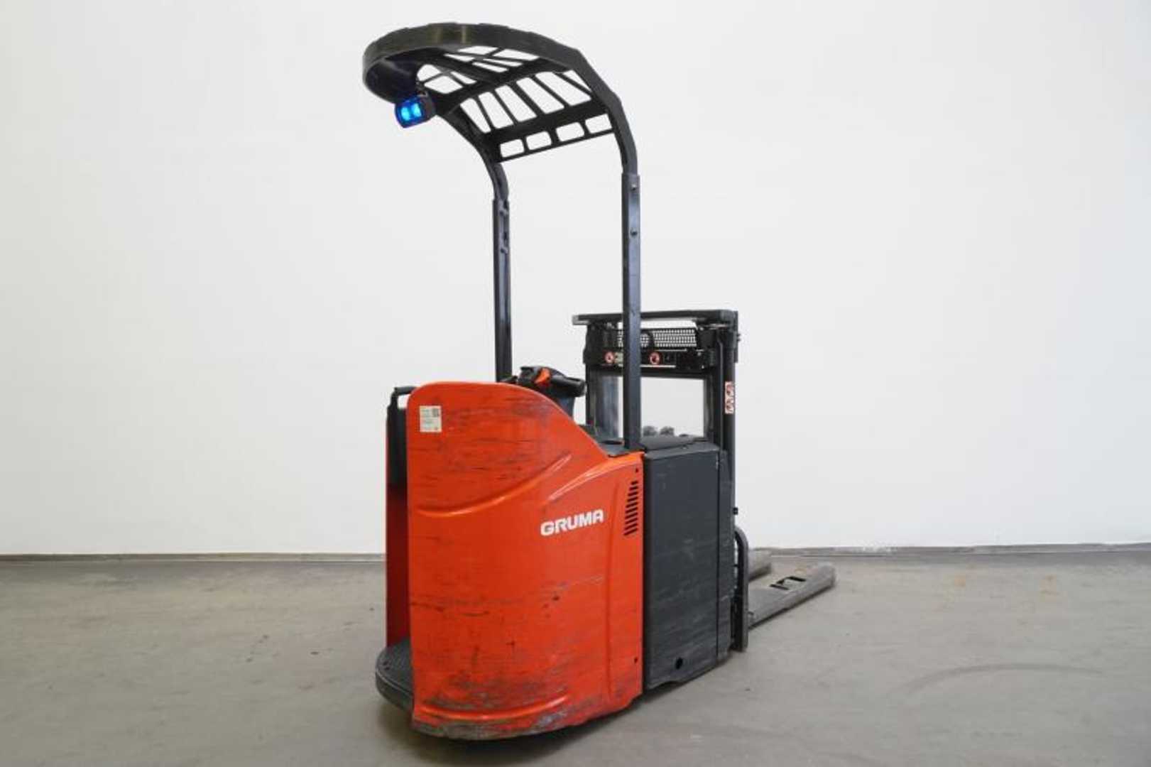 Used Forklift Truck LINDE D 14 SP 133 ELEKTRO HOCHHUBWAGENFAHRERSTAND (13016930)