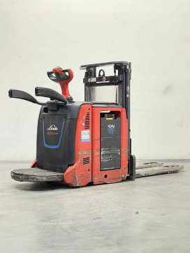 Used Forklift Truck LINDE D12HPAP-133 LI-ION ELEKTRO HOCHHUBWAGENDEICHSEL (13025560) backdrop