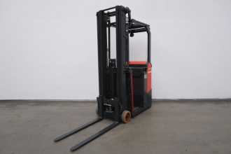 Used Forklift Truck LINDE E 10 8917 ELEKTRO DREIRADFRONTSTAPLER (13043449) backdrop