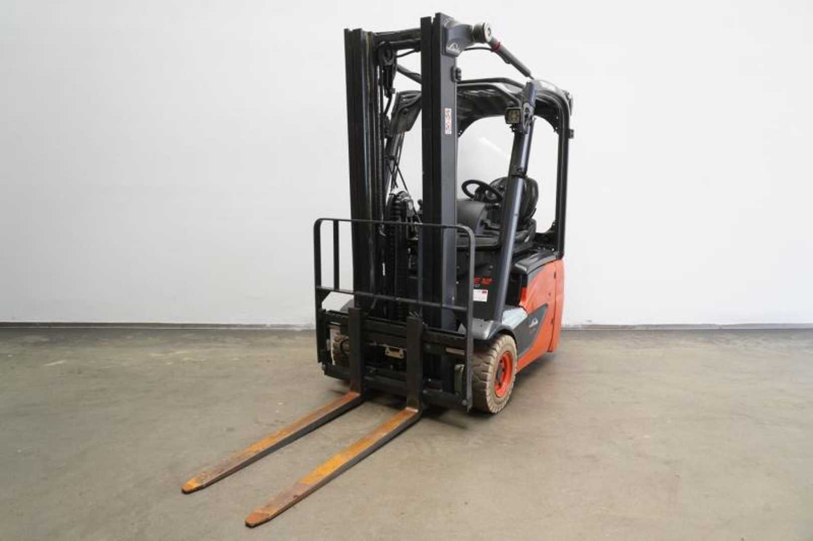 Used Forklift Truck LINDE E 12 EVO 386-02 ELEKTRO DREIRADFRONTSTAPLER (13051496)