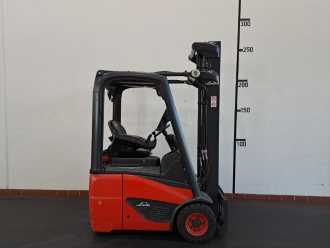 Used Forklift Truck LINDE E 12 EVO ELEKTRO DREIRADFRONTSTAPLER (13041215) backdrop