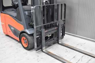 Used Forklift Truck LINDE E 14 - 02 /58513/ ELEKTRO DREIRADFRONTSTAPLER (13066439)