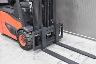 Used Forklift Truck LINDE E 14 - 02 /58530/ ELEKTRO DREIRADFRONTSTAPLER (13063172)