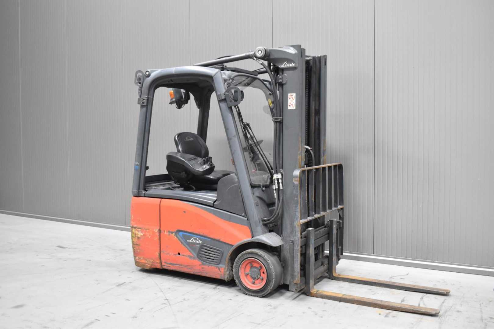 Used Forklift Truck LINDE E 14 - 02 /58647/ ELEKTRO DREIRADFRONTSTAPLER (13074551)