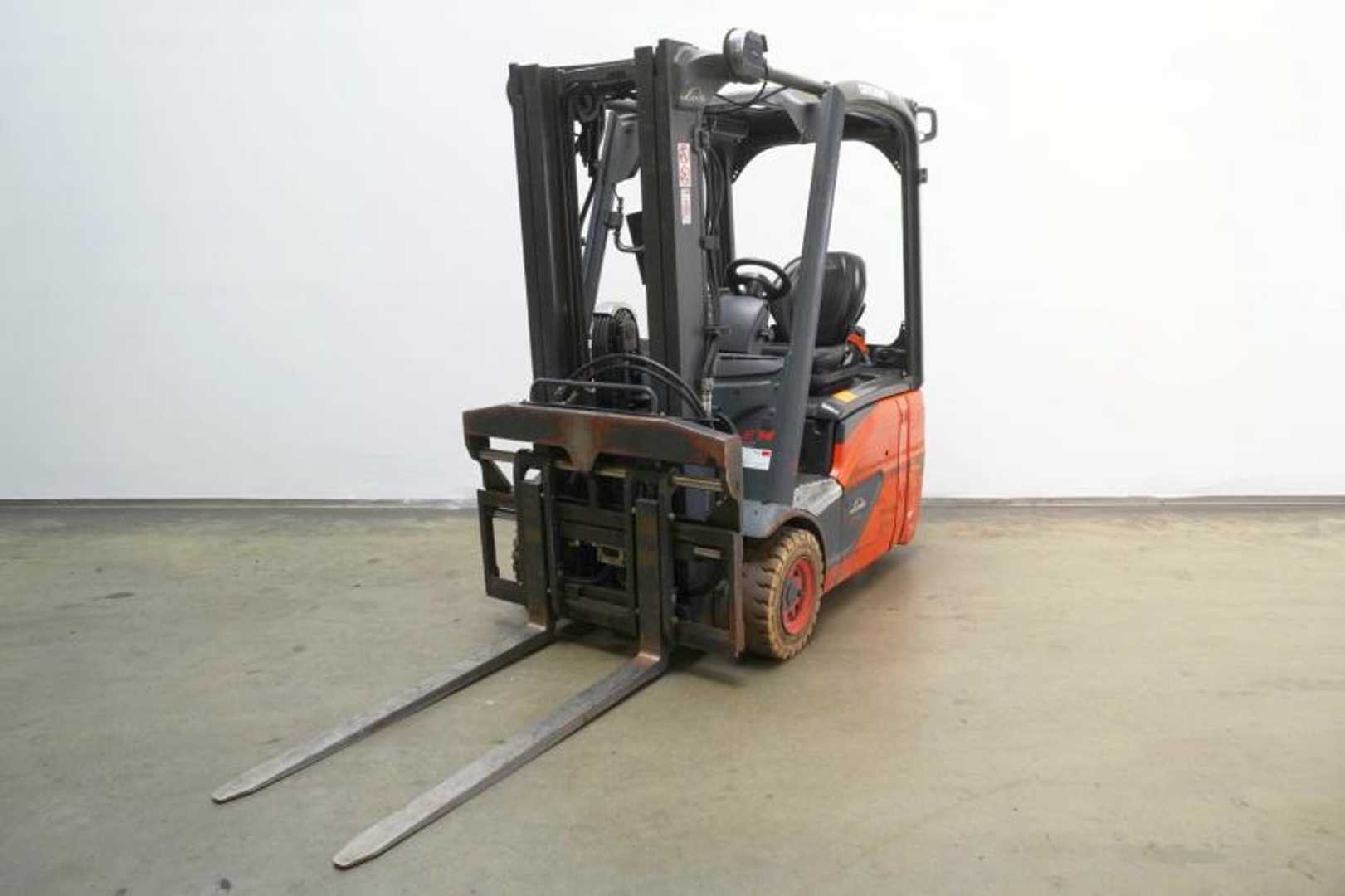 Used Forklift Truck LINDE E 14 EVO 386-02 ELEKTRO DREIRADFRONTSTAPLER (13046104)