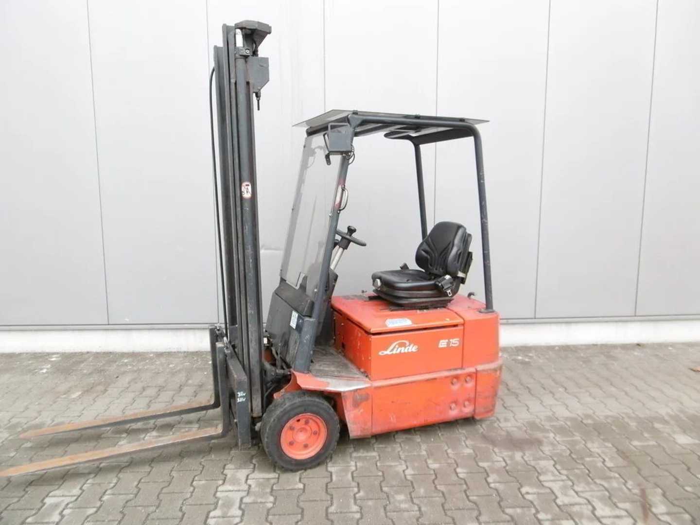 Used Forklift Truck LINDE E 15 Z-02 ELEKTRO DREIRADFRONTSTAPLER (13024816)