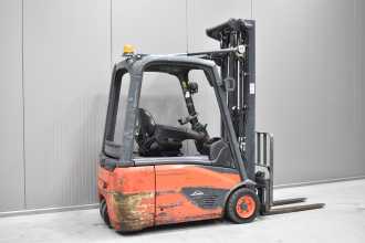 Used Forklift Truck LINDE E 16 - 02 /58649/ ELEKTRO DREIRADFRONTSTAPLER (13074552)