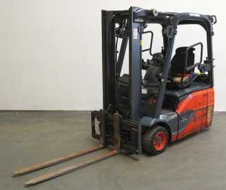 Used Forklift Truck LINDE E 16 EVO 386-02 ELEKTRO DREIRADFRONTSTAPLER (12967318) backdrop