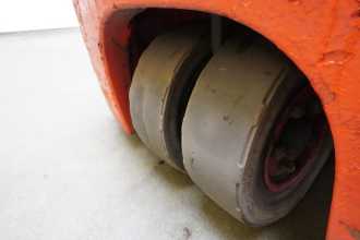 Used Forklift Truck LINDE E 16 L 386 ELEKTRO DREIRADFRONTSTAPLER (13032612)