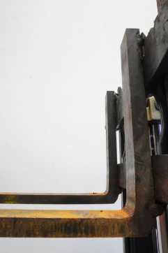 Used Forklift Truck LINDE E 16 L 386 ELEKTRO DREIRADFRONTSTAPLER (13074023)