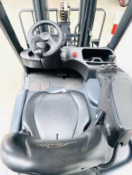 Used Forklift Truck LINDE E 20 L-02 EVO Triplex ELEKTRO DREIRADFRONTSTAPLER (13055817)