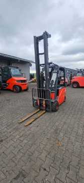 Used Forklift Truck LINDE E 20 PH-01 ELEKTRO VIERRADFRONTSTAPLER (13036242) backdrop