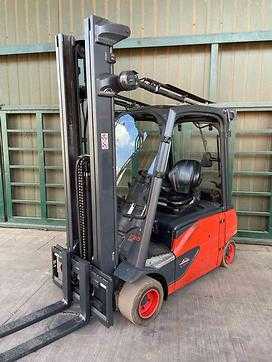 Used Forklift Truck LINDE E 20 PL 386W ELEKTRO VIERRADFRONTSTAPLER (13025278) backdrop