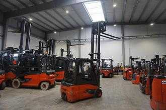Used Forklift Truck LINDE E 20L-02 - 2023er Batterie ELEKTRO DREIRADFRONTSTAPLER (13076184)