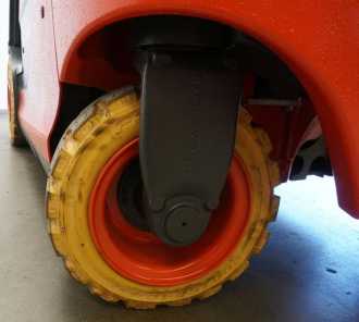 Used Forklift Truck LINDE E 25/600 H ION 387 ELEKTRO VIERRADFRONTSTAPLER (12819931)