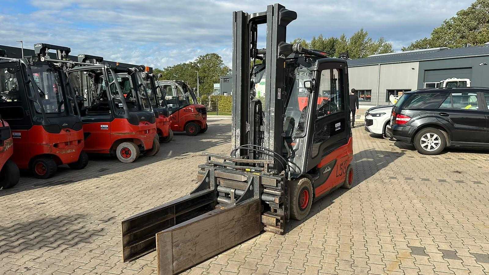 Used Forklift Truck LINDE E 25L-01 - Triplex - 4.962 Stunden ELEKTRO VIERRADFRONTSTAPLER (13074313)