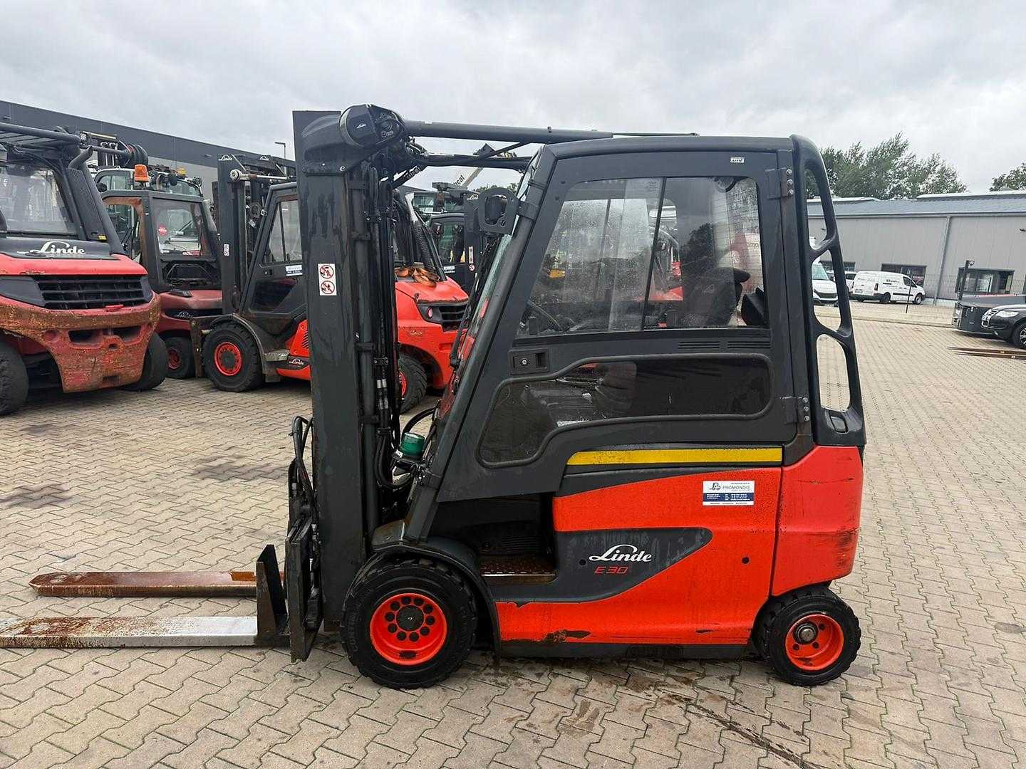 Used Forklift Truck LINDE E 30 -01 /600 ELEKTRO VIERRADFRONTSTAPLER (13065873)