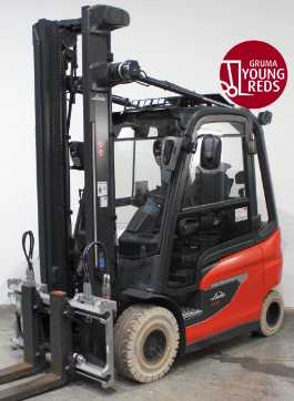Used Forklift Truck LINDE E 30 1252-01 ELEKTRO VIERRADFRONTSTAPLER (13000787) backdrop