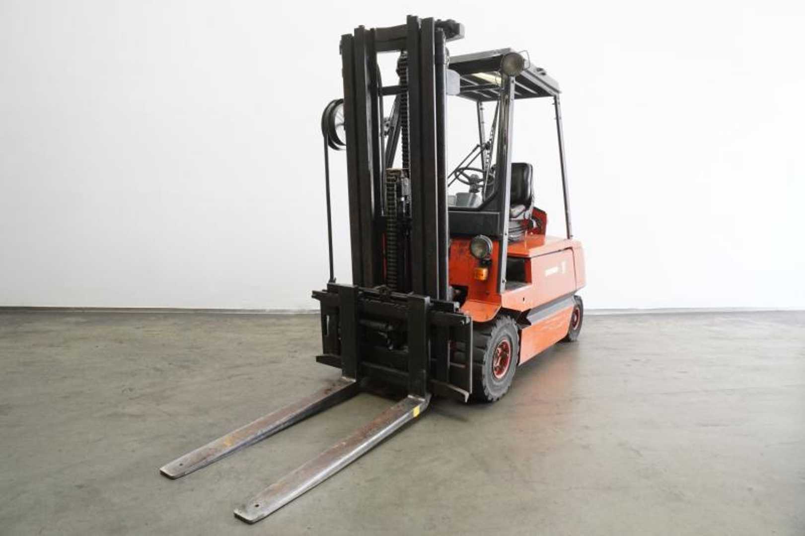 Used Forklift Truck LINDE E 30 P 325 ELEKTRO VIERRADFRONTSTAPLER (13068121)