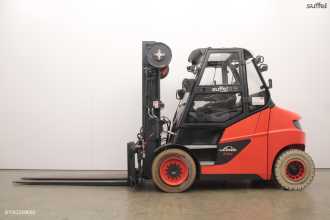 Used Forklift Truck LINDE E 60 ELEKTRO VIERRADFRONTSTAPLER (13070689) backdrop