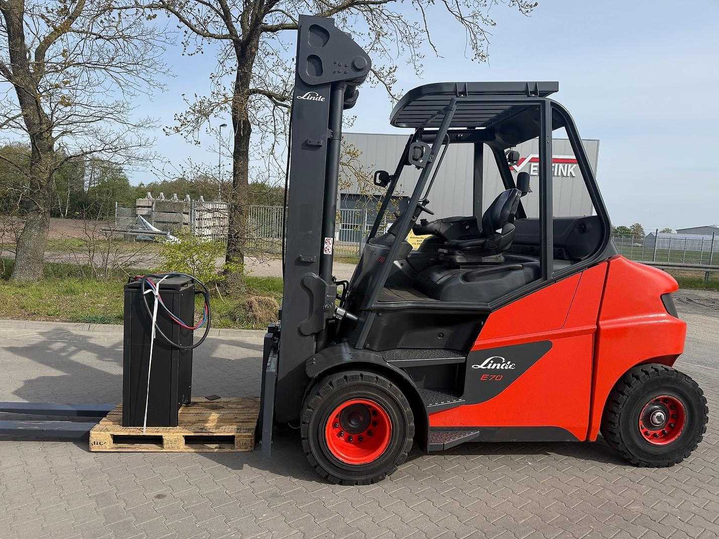 Used Forklift Truck LINDE E 70-01 ELEKTRO VIERRADFRONTSTAPLER (13039047)