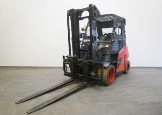 Used Forklift Truck LINDE E 70 1279 ELEKTRO VIERRADFRONTSTAPLER (13018604) backdrop
