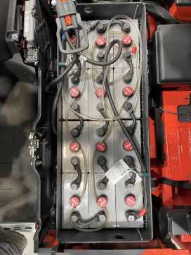 Used Forklift Truck LINDE E12-02-386 ELEKTRO DREIRADFRONTSTAPLER (13070205)