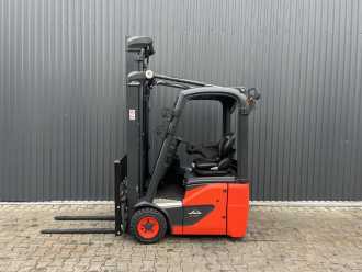 Used Forklift Truck LINDE E12-02 ELEKTRO DREIRADFRONTSTAPLER (13067527)