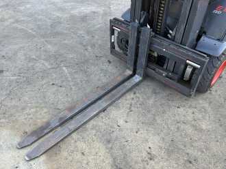 Used Forklift Truck LINDE E12 Evo ELEKTRO DREIRADFRONTSTAPLER (13063369)