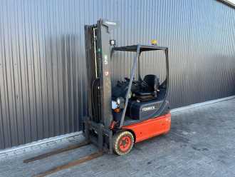 Used Forklift Truck LINDE E14-02 ELEKTRO DREIRADFRONTSTAPLER (13049452) backdrop