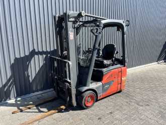 Used Forklift Truck LINDE E14-02 ELEKTRO DREIRADFRONTSTAPLER (13049677) backdrop