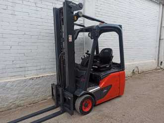 Used Forklift Truck LINDE E14-02 EVO ELEKTRO DREIRADFRONTSTAPLER (13068588) backdrop